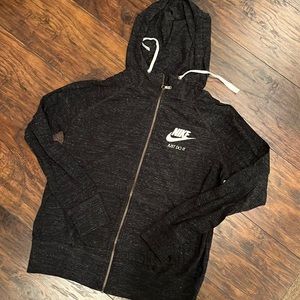 EUC NIKE gray zip up hoodie